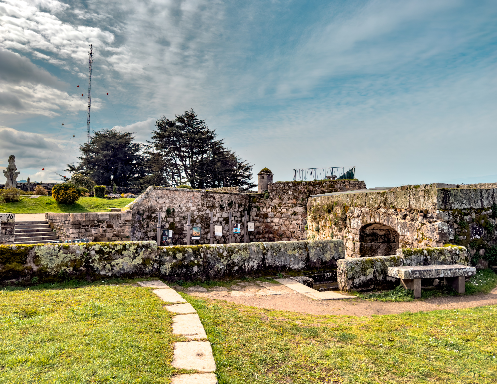 Vigo Travel Guide (2).png